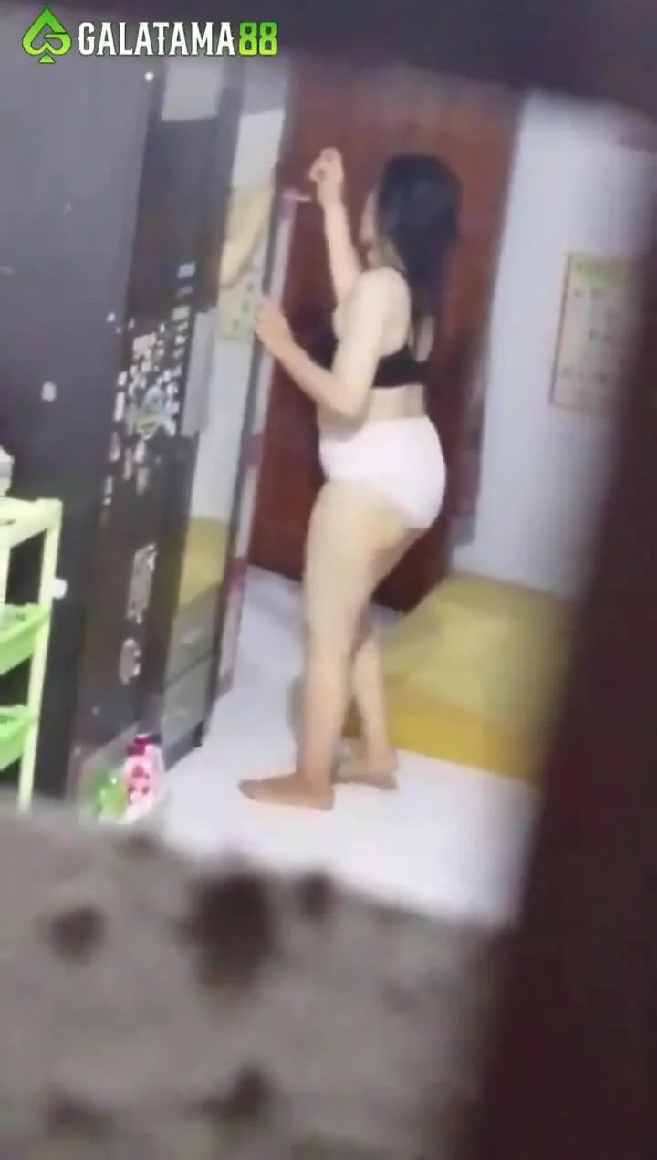 quay-len-hang-xom-da-2-con-ma-mong-lon-van-ngon