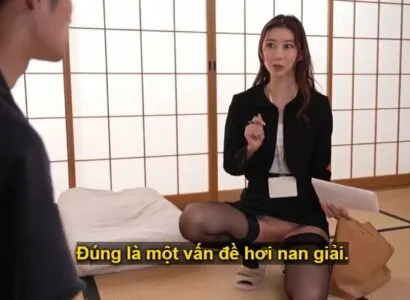 Một nữ nhân viên bđs xuất sắc với bí quyết không mặc đồ lót đi gặp khách hàng
